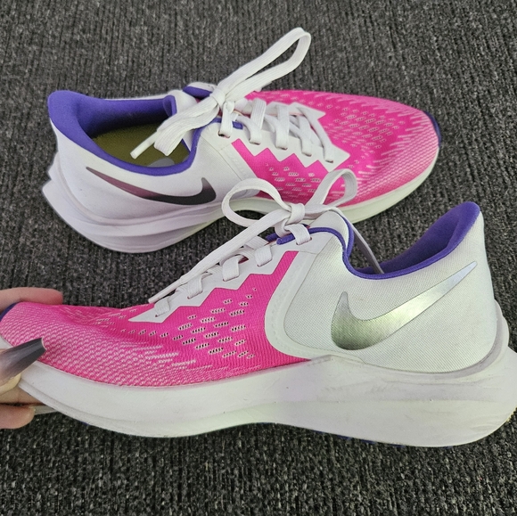 ✨️NIKE ZOOM WOMEN'S RUNNING SHOES SIZE 6✨️ - Picture 6 of 8